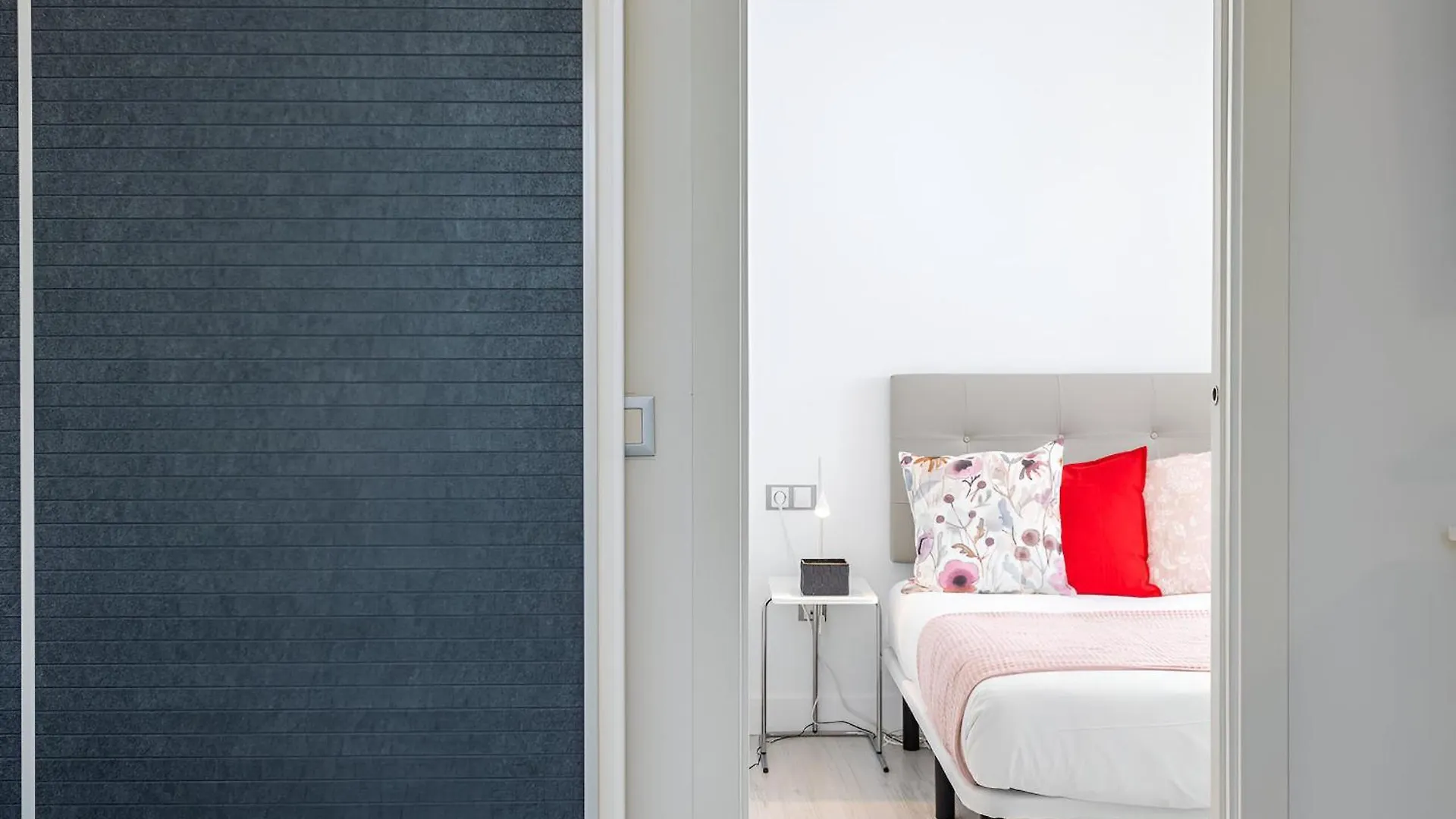 Suitehomes Dos Aceras Malaga 0*,  Spain