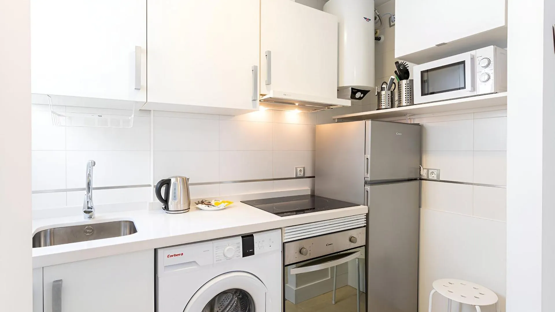 Suitehomes Dos Aceras Malaga Apartment